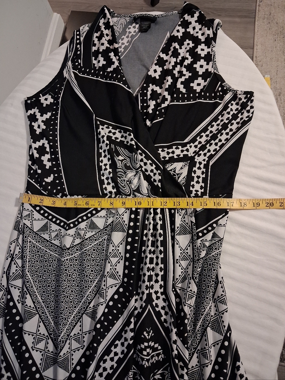 Ashley Stewart Black and White Sleeveless Printed Maxi Dress Size 18/20 - Picture 10 of 12
